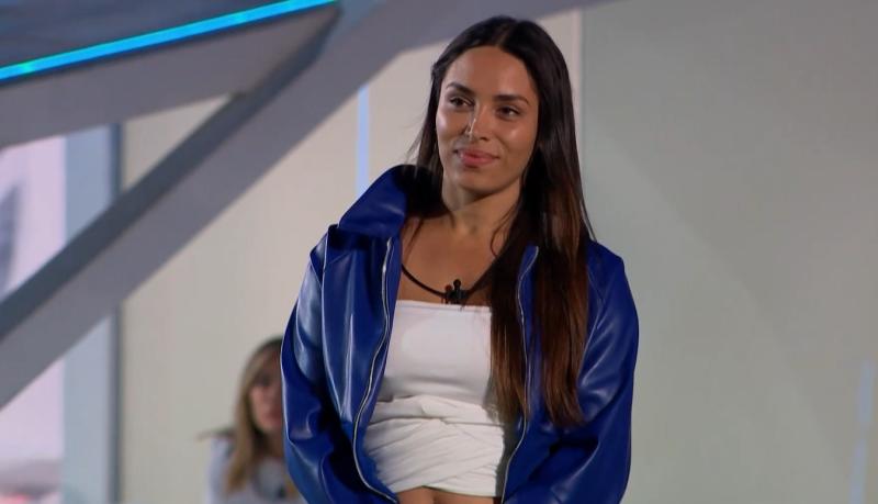 Vanessa Santos en Mundos Opuestos