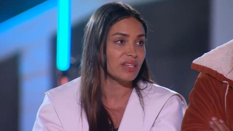 Vanessa Santos buscó el empate de votos en el cara a cara.