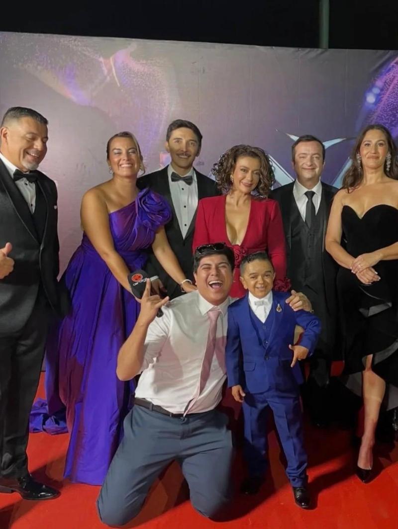 Belén Mora junto a sus compañeros de elenco | Instagram