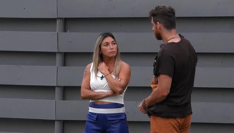Evelyn Ortiz y Eyal Meyer se ofrecen disculpas tras una trabada cita en "Mundos Opuestos"
