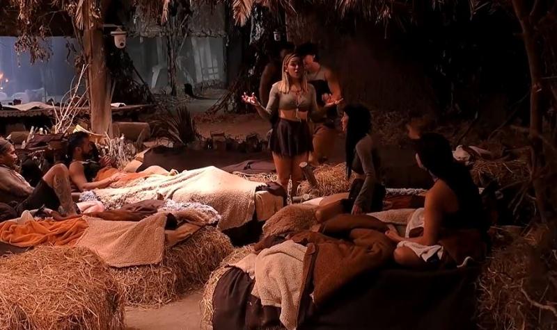 Valentina Concha tuvo una tensa discusión con Vanessa Santos por Alan Didier