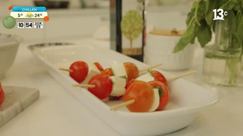 Pinchos caprese. 13C.