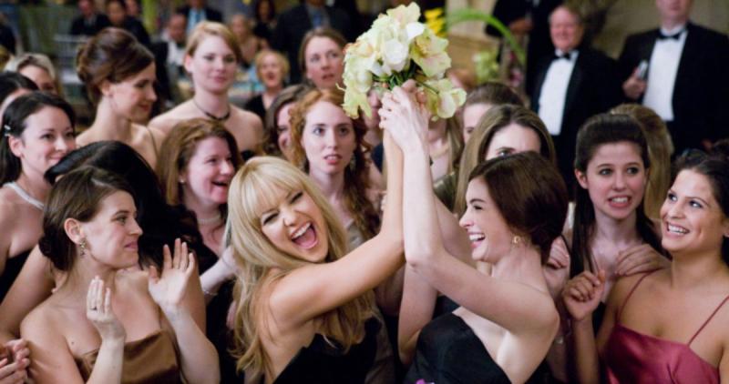 "Guerra de novias" protagonizada por Kate Hudson y Anne Hathaway