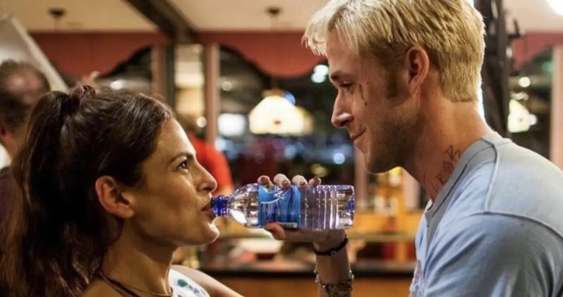 Eva Mendes y Ryan Gosling durante el rodaje de The Place Beyond the Pines