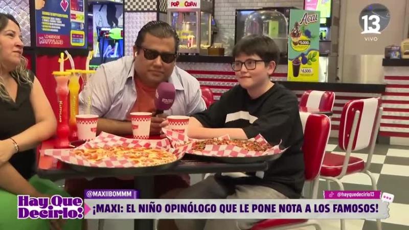 Niño viral pone nota a famosos | Captura