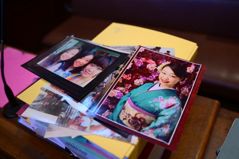Fotos de Narumi expuestas en juicio de Nicolás Zepeda - AFP.