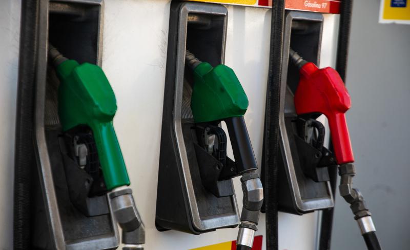 Busca la bencina más barata cerca de ti - Agencia Uno