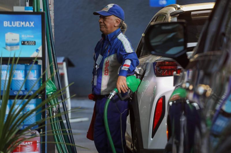 Copec anuncia bencina gratis durante un minuto cinco veces al día