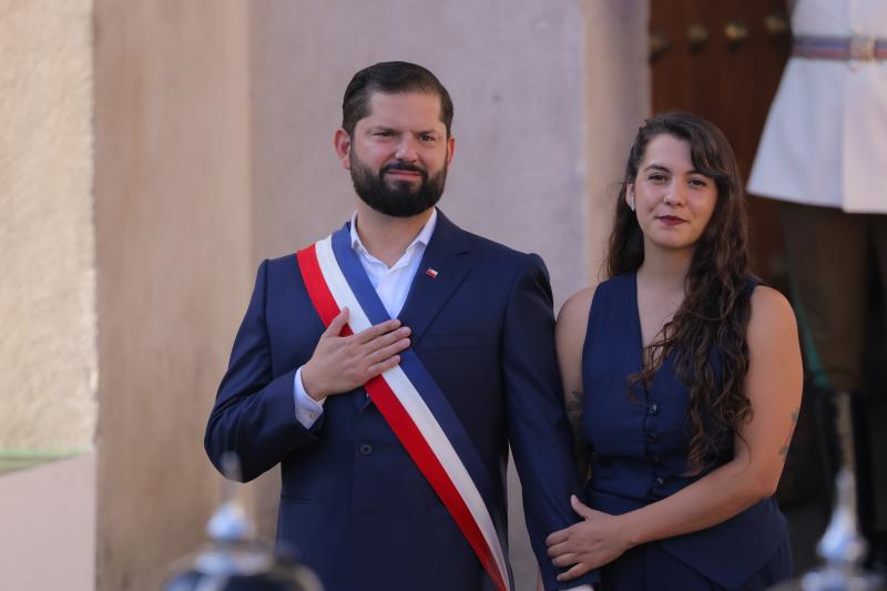 Gabriel Boric y Paula Carrasco | Aton