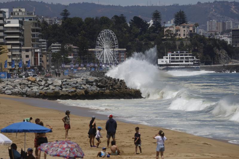 Había marejadas en playa de Algarrobo.
