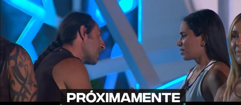 Mario Ortega y Vanessa Santos en Mundos Opuestos