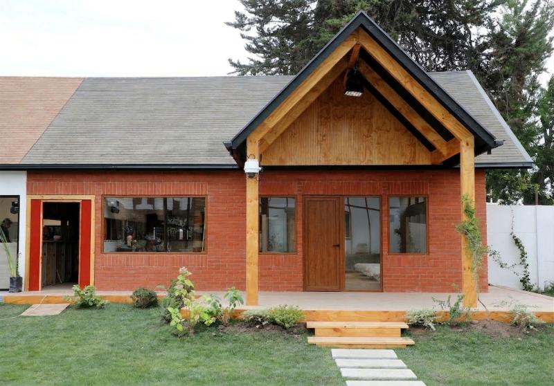 La Casa Temática de Vecinos al límite