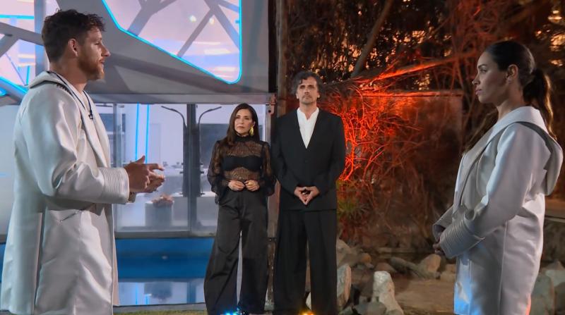 Eyal Meyer y Vanessa Santos en Mundos Opuestos