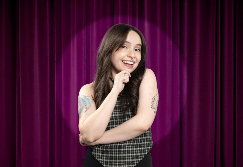 Cynthia Gallardo conducirá el react de "El desestrece"