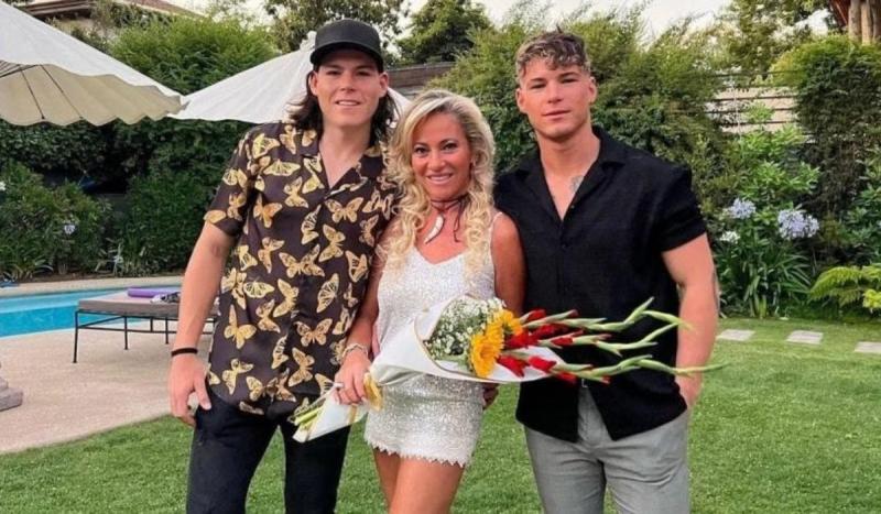 Katherine Helfmann y sus hijos | Instagram