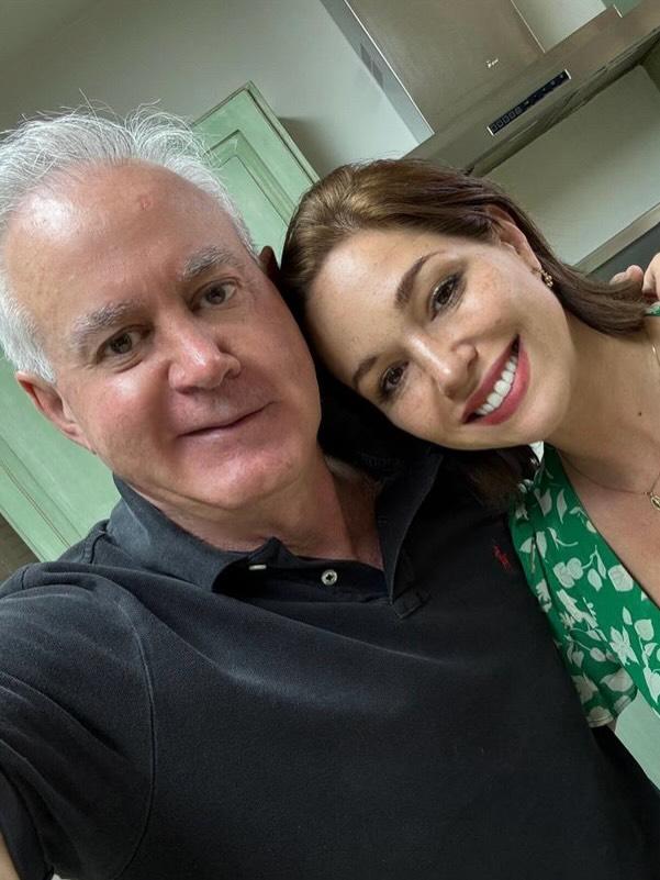 Nicole Block y Dr. Pedro Vidal | Instagram