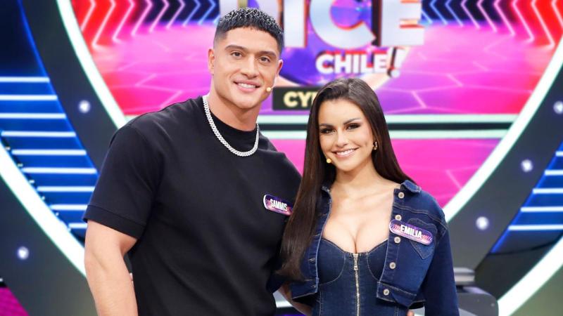 Emilia Dides y Sammis Reyes - Qué dice Chile