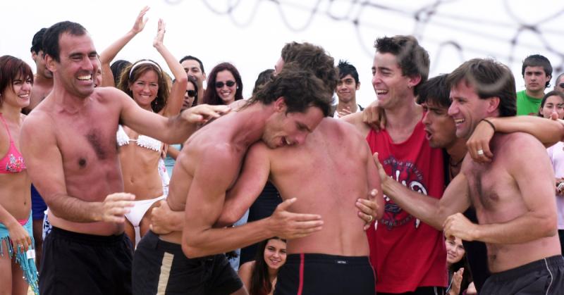 El 10 de marzo de 2003 se estrenó la teleserie Machos en el 13