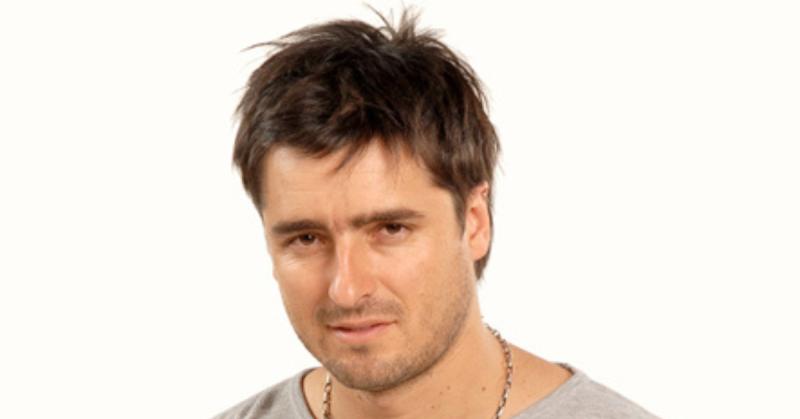 Hace 19 años se estrenó la teleserie Papi Ricky (2007)