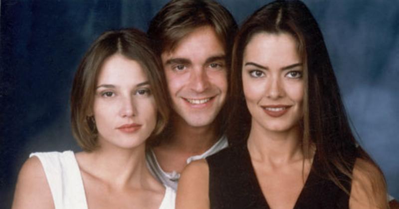 La teleserie El amor está de moda fue estrenada el 13 de marzo de 1995