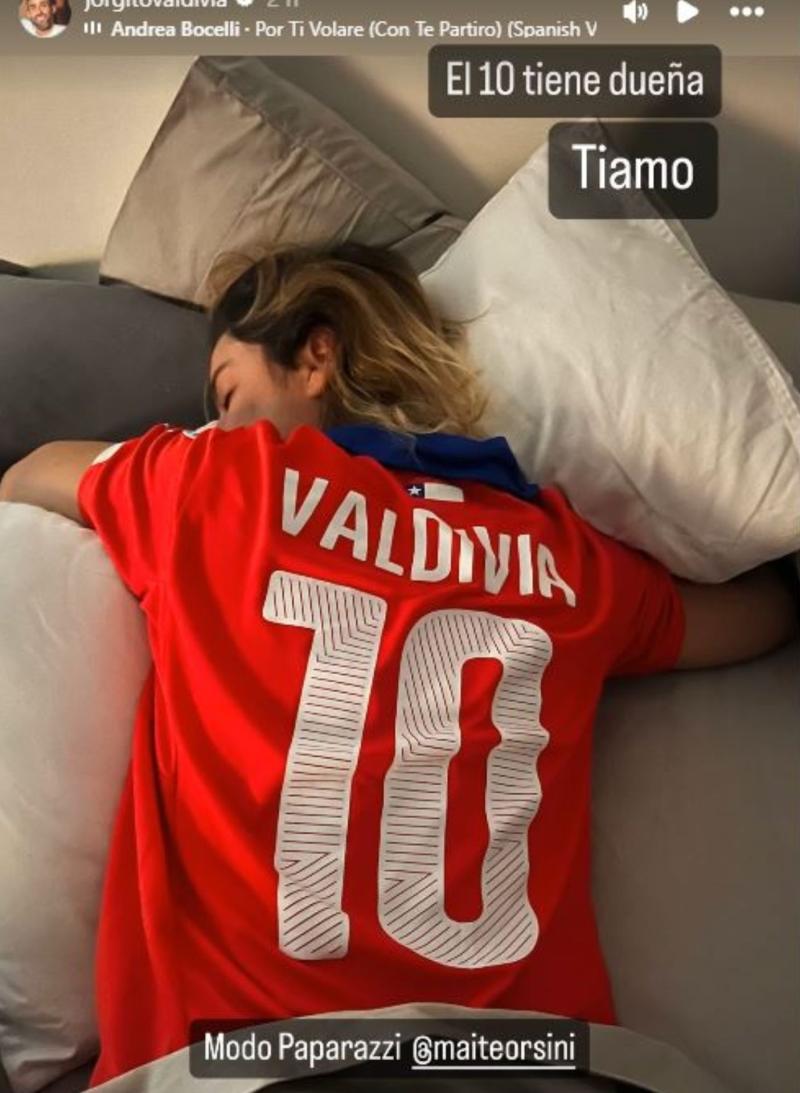 Maite Orsini con la camiseta de Valdivia | Instagram