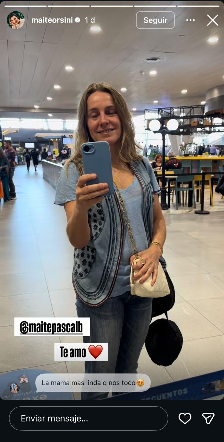 Mamá de Maite Orsini en el aeropuerto | Instagram