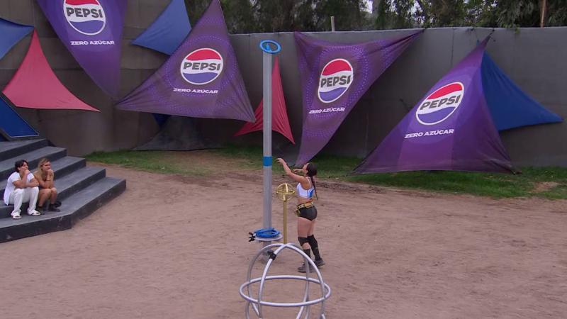 Competencia de salvación en Mundos Opuestos