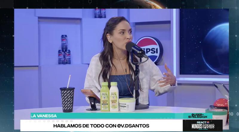 Vanessa Santos en el react de Mundos Opuestos