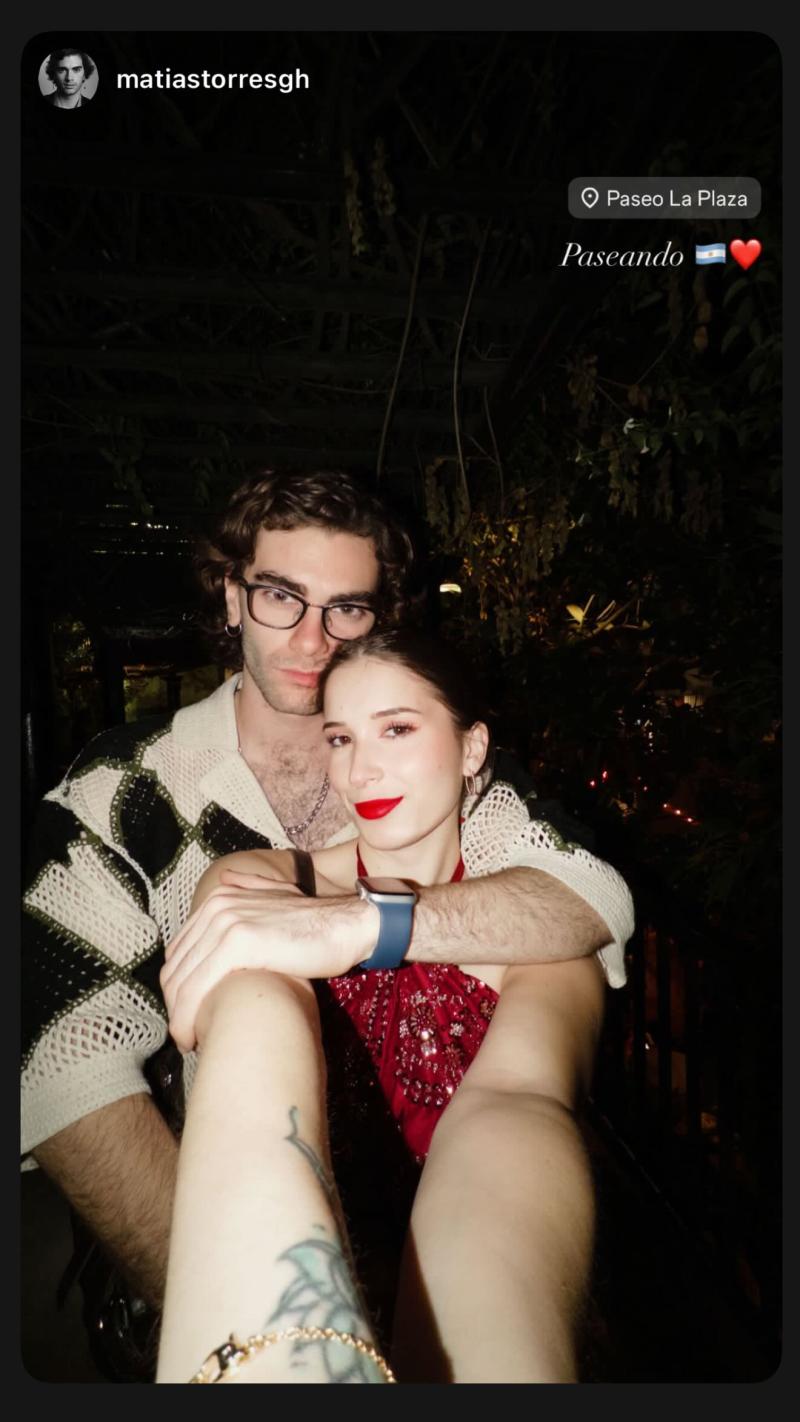 Integrante de Los Kabros junto a su pareja | Instagram