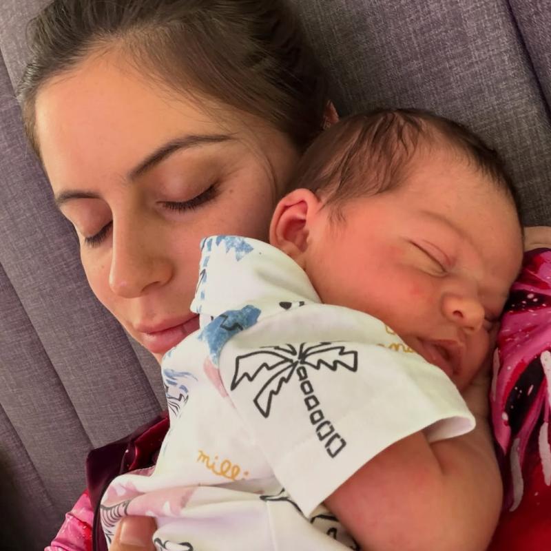 Mandi y su hijo | Instagram