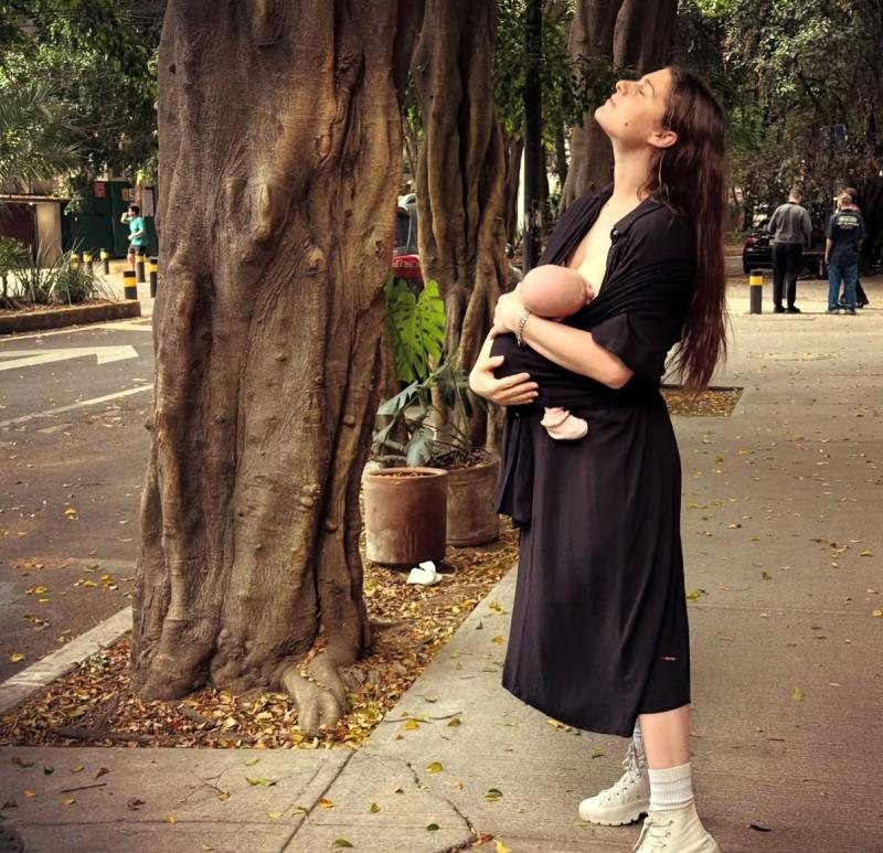 Tanza Varela junto a su hija, Roma | Instagram