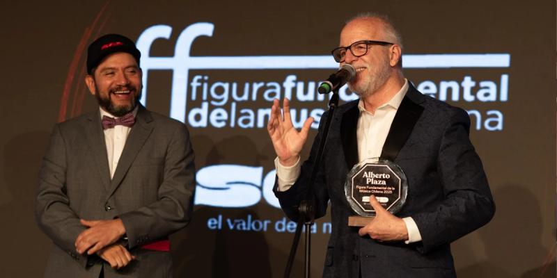 Alberto Plaza es reconocido por la SCD. Créditos: SCD.