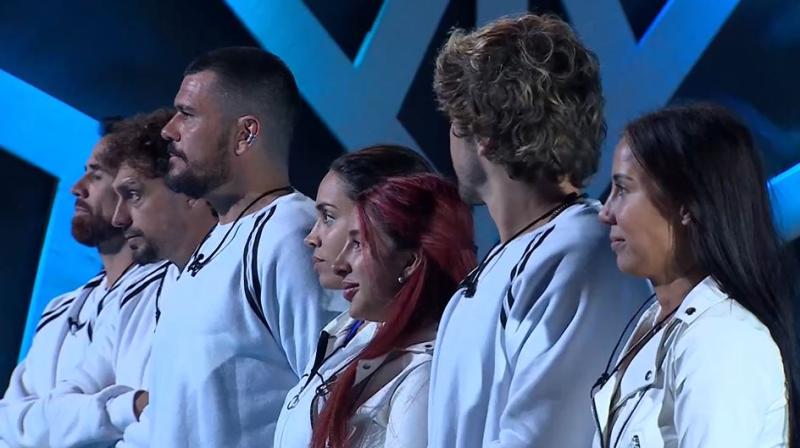 Asamblea de "Mundos Opuestos"