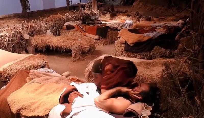 Chilota intentó darle un beso a Mario.