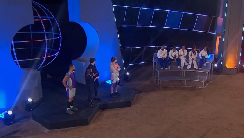 Duelo entre Juan Pedro y Jota en "Mundos Opuestos"