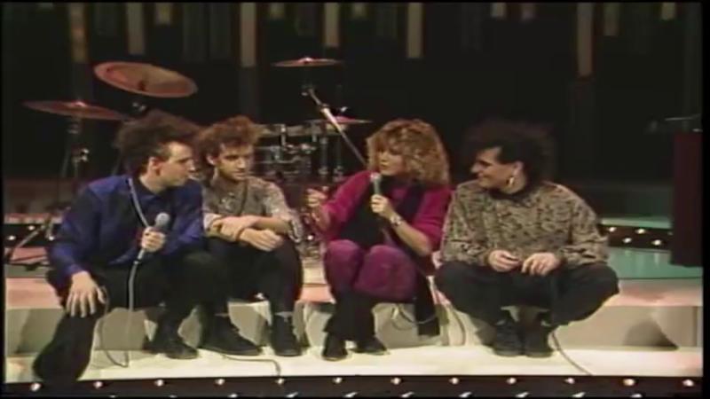 Entrevista de Andrea Tessa a Soda Stereo en Más Música. Créditos: 13Rec.