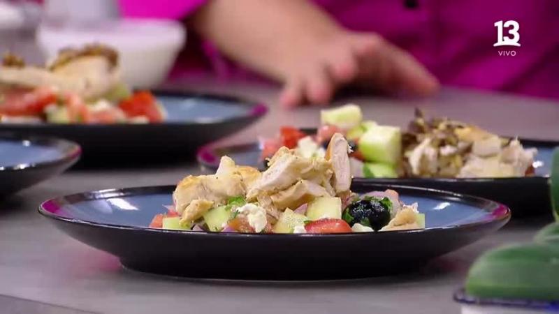 Pollo mediterráneo con avellanas. Créditos: Canal 13.