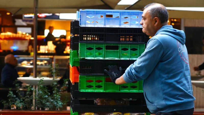 Inician las 42 horas laborales - Créditos: Aton