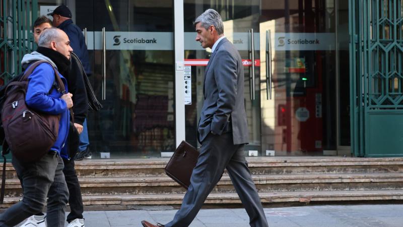 Inician las 42 horas laborales - Créditos: Aton