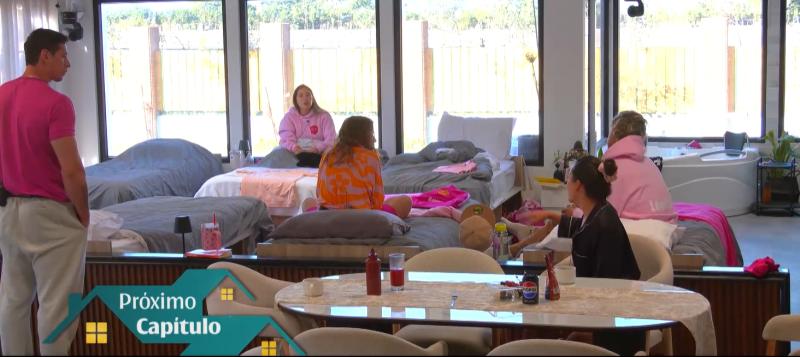 Tensión en la Casa Lujosa de Vecinos al límite