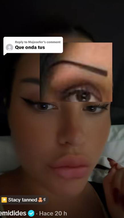 Emilia Dides mostró como estaban sus cejas - Créditos: Tiktok