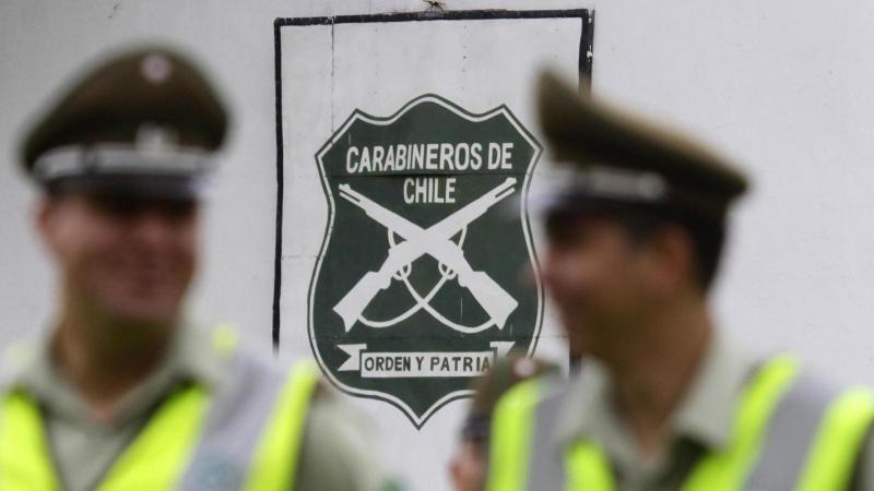 Carabineros busca personal civil