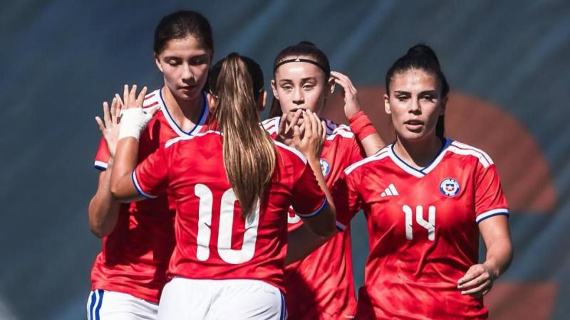Selección chilena sub 17 femenina enfrenta a Bolivia este viernes.