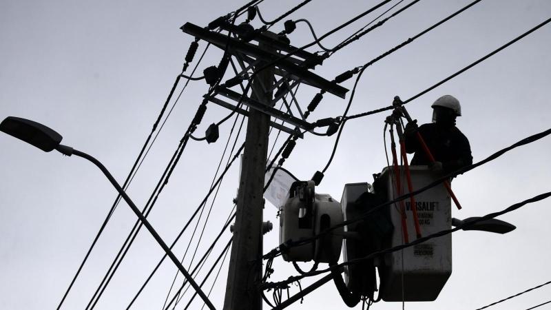 Anuncian corte de luz este sábado en varias comunas de Santiago