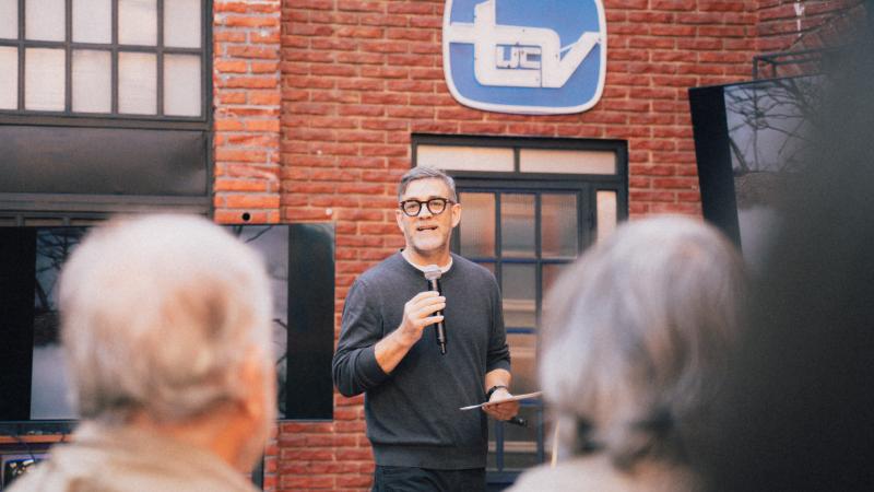 El renacer de un ícono: 13C celebra la remasterización de "Al Sur del Mundo".