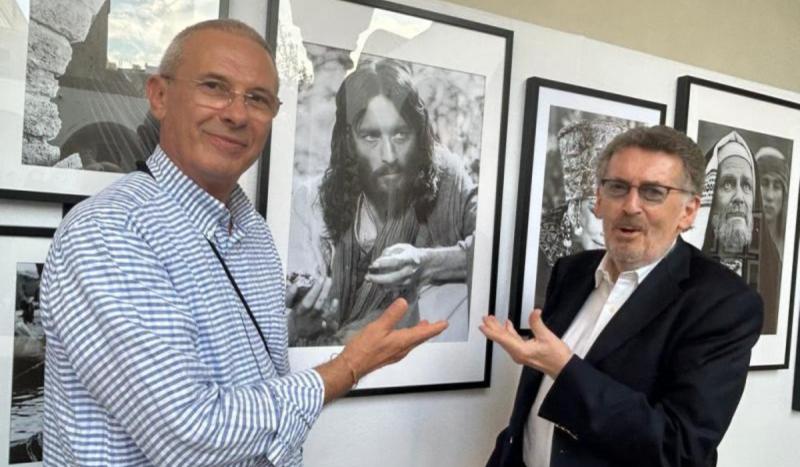 Así luce Robert Powell en la actualidad.