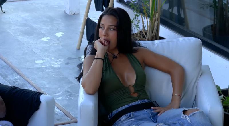 Florencia Calderón en Vecinos al límite