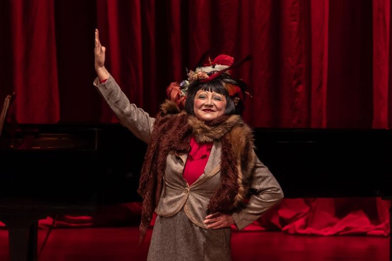 Ximena Rivas como La Desideria. Créditos: Teatro Camino.