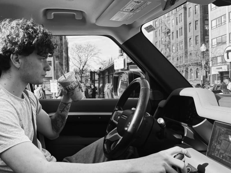 Mía Zamorano muestra románticas postales junto a su novio influencer | Instagram