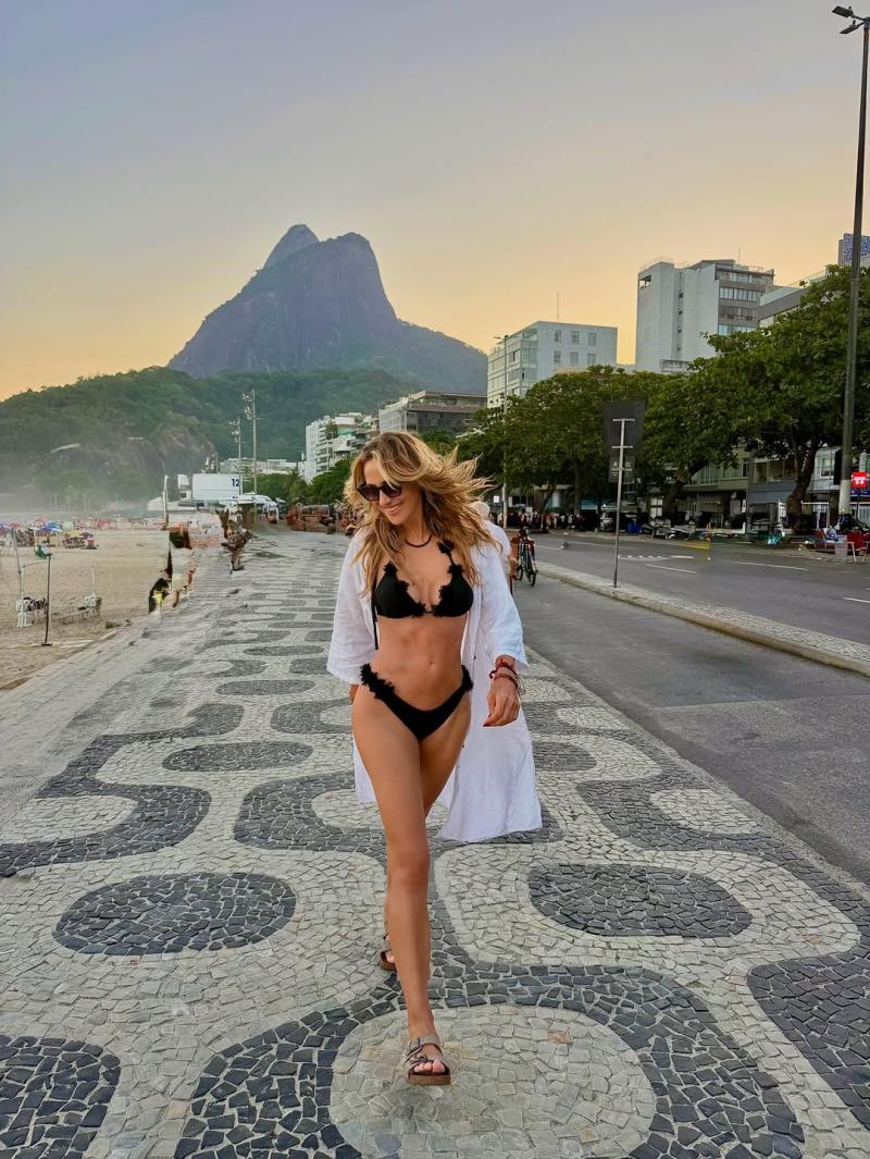 Angélica Castro se llena de elogios por post en bikini | Instagram